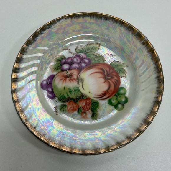 Vintage Fruit Plates Made in Jalan - Picture 7 of 9